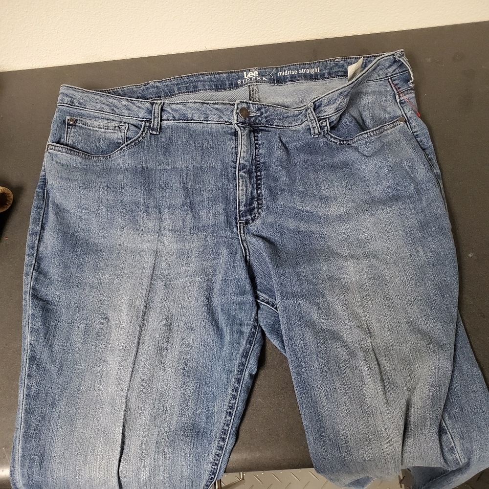 Blue Lee Riders women midrise straight jean